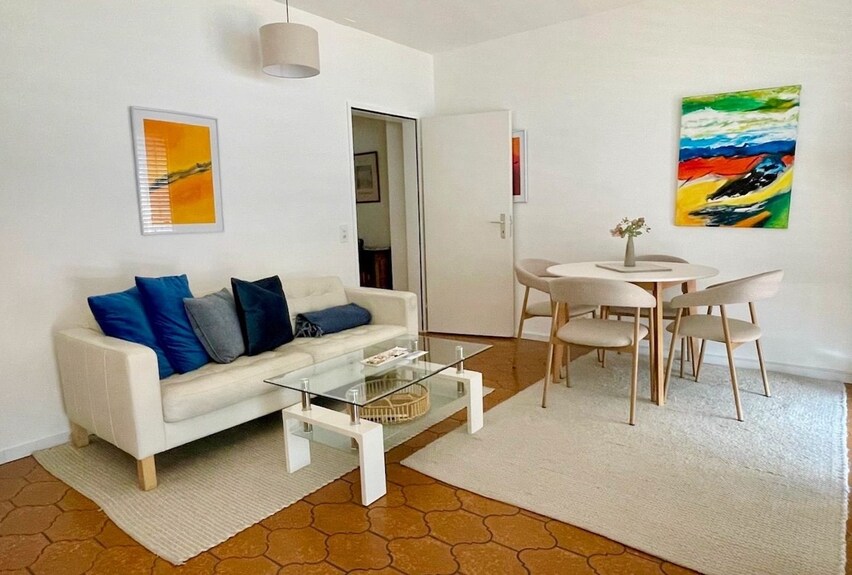 Corner Apartment On The 2nd Floor For 1-4 Persons. - Minusio