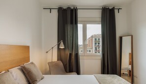 2 habitaciones, tabla de planchar con plancha y wifi gratis 