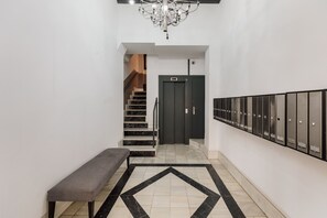 Interior - OLA LIVING ST ANTONI 501 (Barcelona)