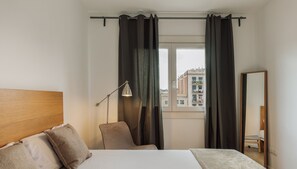 2 habitaciones, tabla de planchar con plancha y wifi gratis 