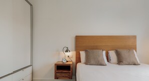 2 slaapkamers, een strijkplank/strijkijzer, gratis wifi, beddengoed