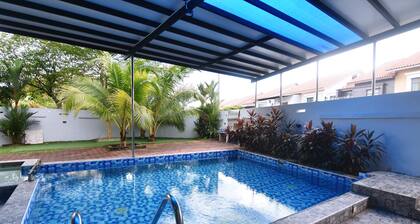 A Chic & Comfy 4BR Home with Private Pool