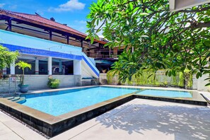 Pool - Townhouse Oak Legian Near Legian Beach Formerly Sayang Maha Merta (Kuta)