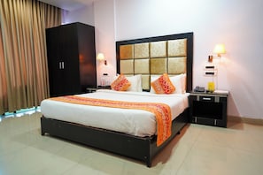 Superior Double Room, 1 Bedroom | Soundproofing, free WiFi - HOTEL FLORET INN (Durg)