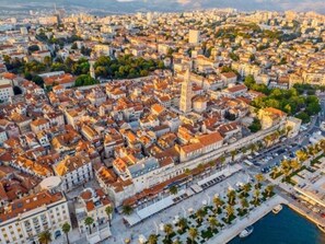 Aerial view - Luxury Apartment Split with pool (Split)