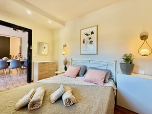 4 bedrooms, in-room safe, iron/ironing board, travel cot
