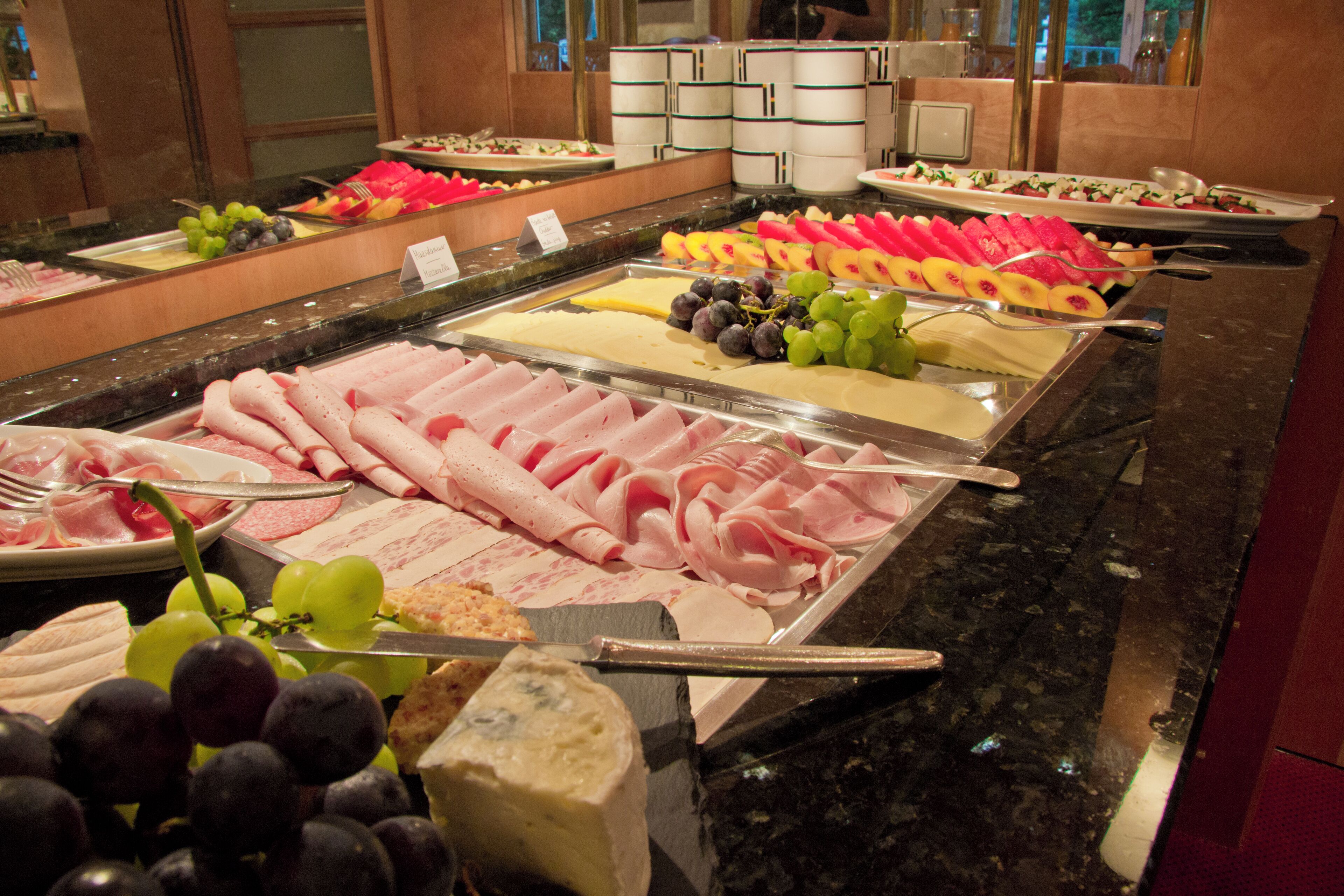 Tägliches inbegriffenes Frühstücksbuffet