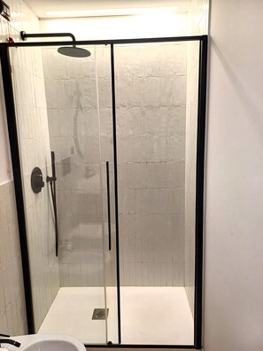 Bathroom - Affittacamere Casaflorens Guest House (San Benedetto del Tronto)