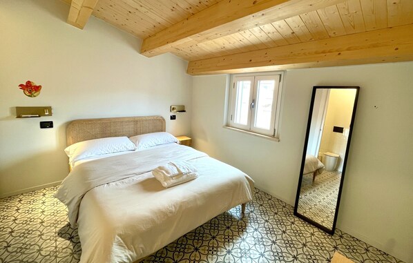 Classic Double or Twin Room | Free WiFi, bed sheets - Affittacamere Casaflorens Guest House (San Benedetto del Tronto)