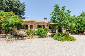 Villa | Exterior - Holiday Home With View (Inca)