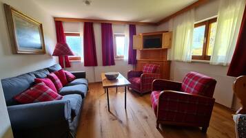 Apartment | Living room