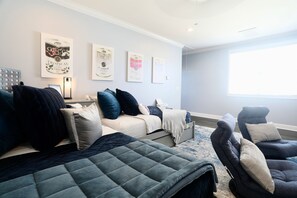 3 bedrooms, iron/ironing board, free WiFi, bed sheets
