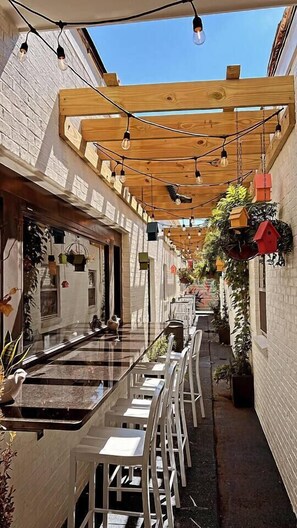 Outdoor dining - "Ole School Getaway" by OVR (Oxford)