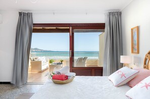 Room - Apartment in Playa de Muro (Muro)