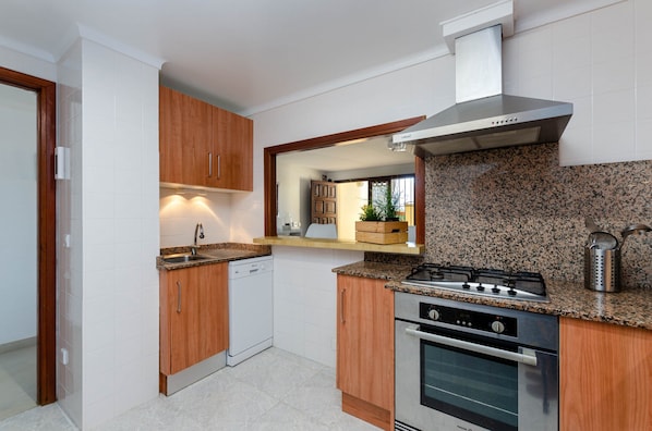 Apartment | Eigene Küche | Hochstuhl