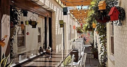 Walk to Campus! So close to The Square!