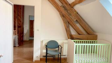 4 bedrooms, free WiFi