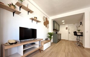 Interior - Domuum Holidays - Stella Maris Deluxe (Salou)