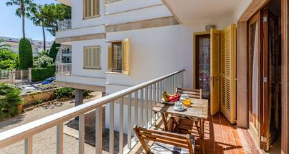 Pretty Apartment Near Beach