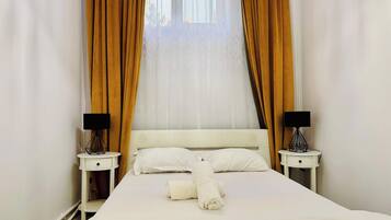 1 camera, ferro/asse da stiro, Wi-Fi, lenzuola