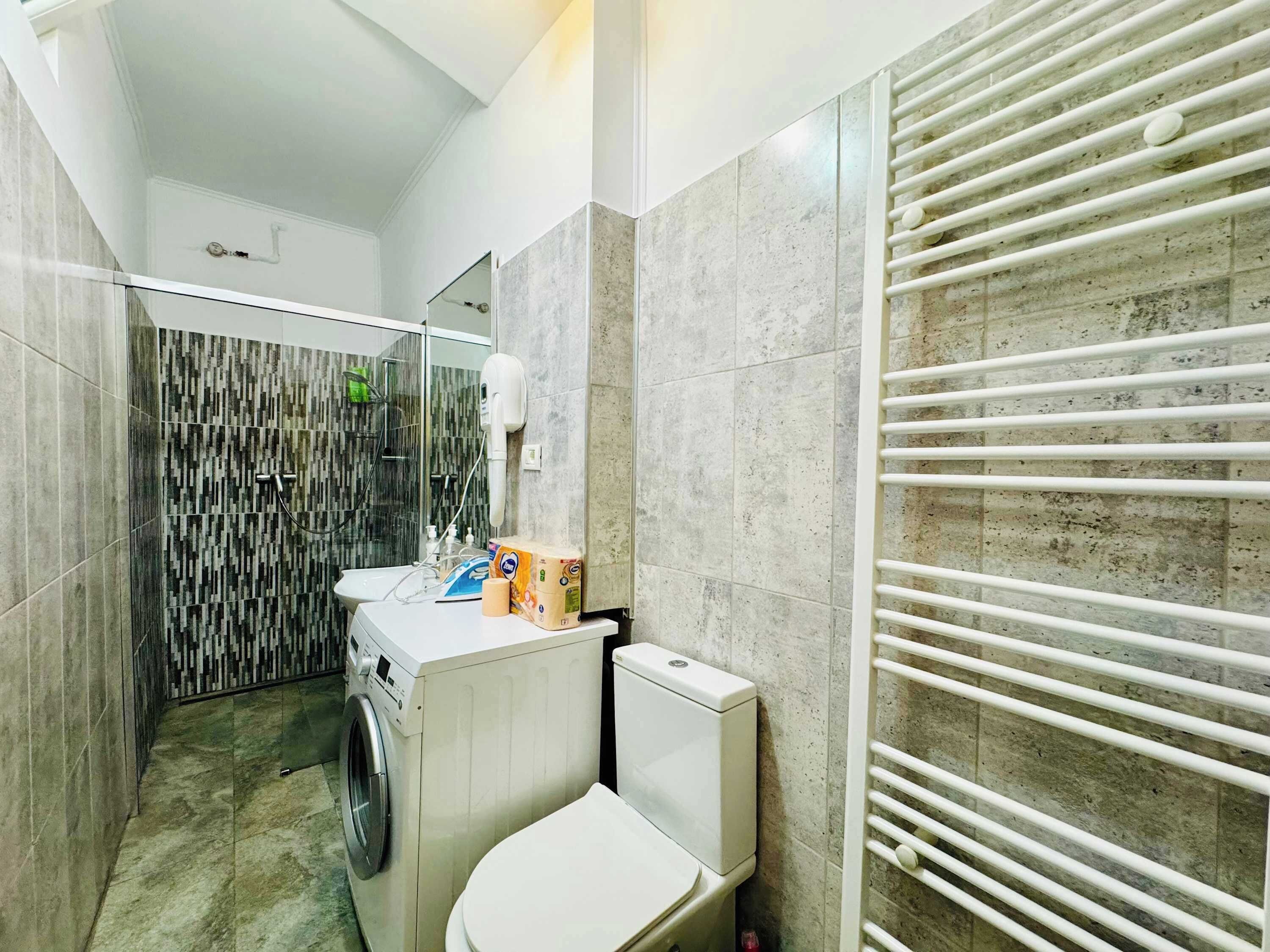 Doccia, asciugacapelli, asciugamani