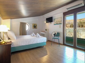 2 bedrooms, desk, iron/ironing board, travel crib - Villa Ariadni Agia pelagia close to the beach up to7-8 quests (Agia Pelagia)