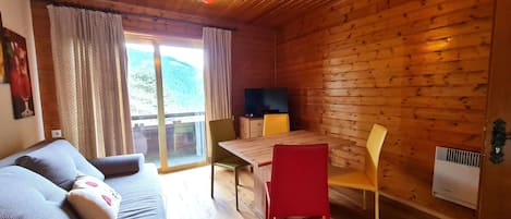 Apartment | Living room