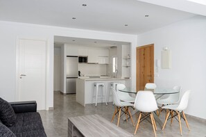 Dining - Property in Spacious Retreat (Pollensa)