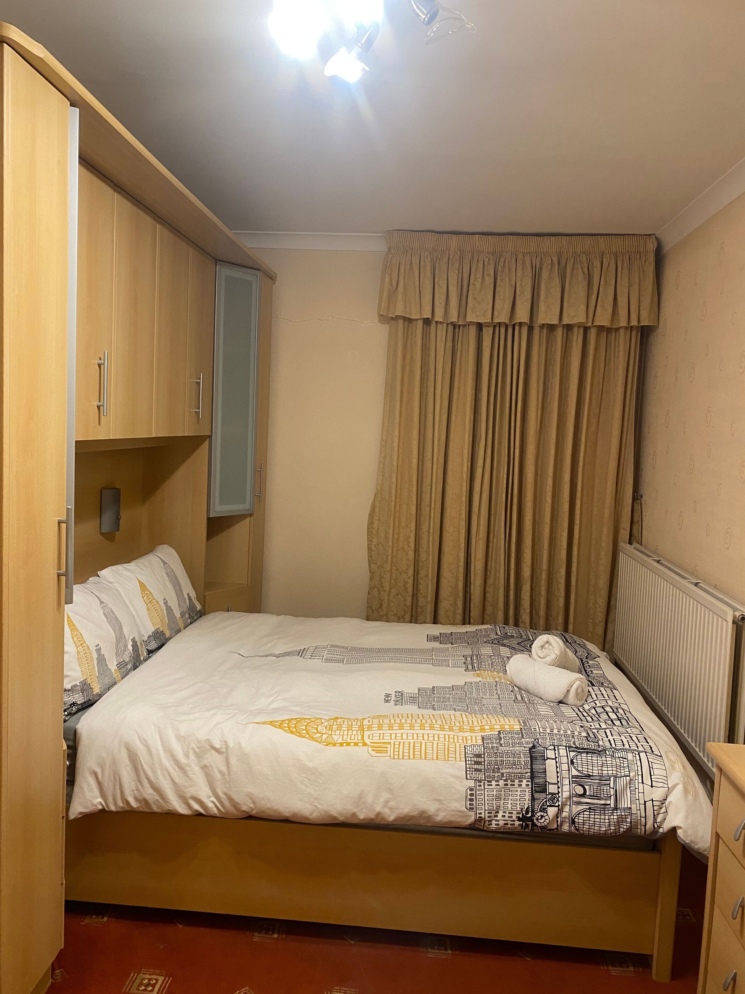 Apartment, 3 Bedrooms, Smoking | 4 bedrooms