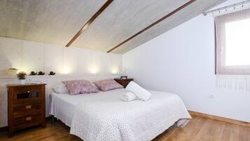 Villa | 3 bedrooms, iron/ironing board