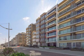 Exterior - 2 bedroom accommodation in Sint-Idesbald (Sint-Idesbald)