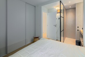 1 室のベッドルーム、WiFi (無料)