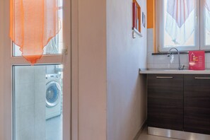 Apartament, balcó | Cuina privada | Cafetera exprés i bullidora elèctrica