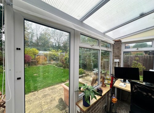 Cosy 3 bed Home for 4 Close to Virgina Water Lake