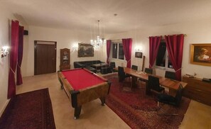 Game room - Villa Wellspacher - Renovated 19th Century Villa (Semmering)