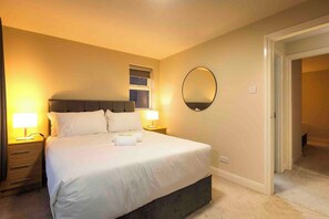 3 chambres, fer et planche à repasser, lit parapluie, Wi-Fi