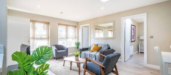 Pop Hollywood / Hip 2bd Ap (Gold Short Term Stays)