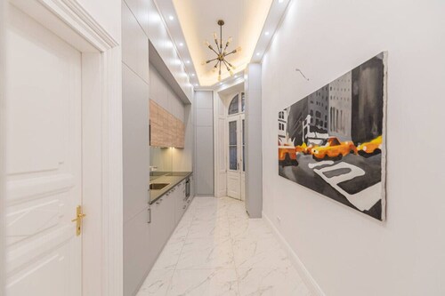 Palace Inn- Downtown