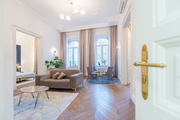 Living area - Palace Inn- Downtown (Budapest)