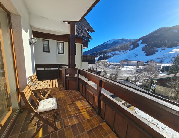 Apartment | Balcony - Comfortable Apartment With Mountain View (Bad Kleinkirchheim)