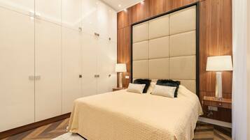 2 dormitorios, tabla de planchar con plancha, wifi y ropa de cama