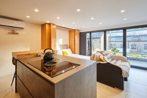 สตูดิโอ