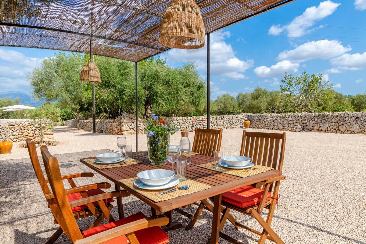 House | Outdoor dining