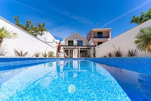 Villa 255 - Luxury Townhouse in the Heart of Caminha