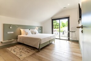 3 habitaciones, tabla de planchar con plancha y wifi gratis 