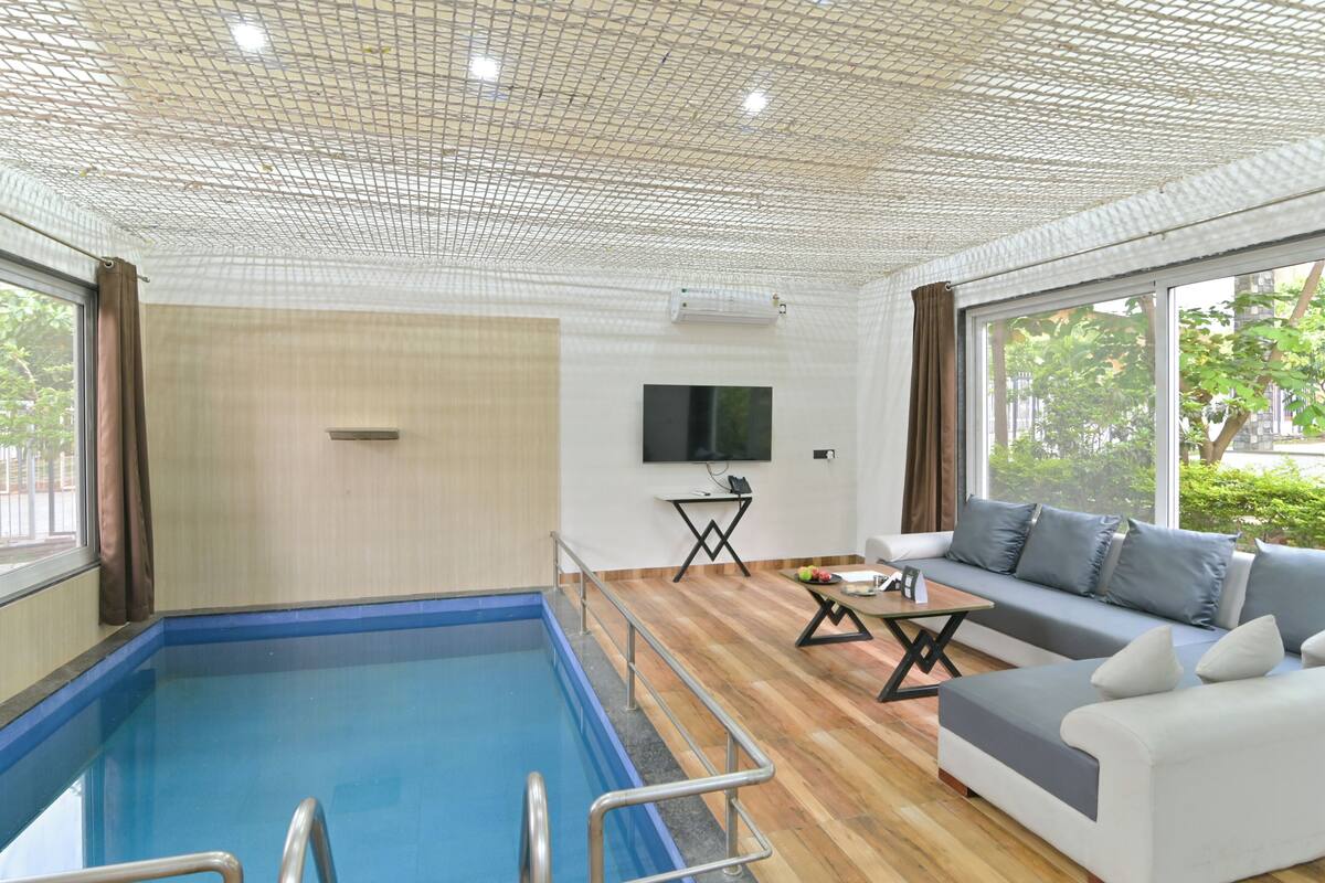 2 Bedroom Indoor Pool Villa | 침대 시트