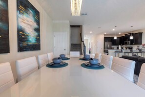 Dining - Family Luxury 9BR Villa Poolside Bliss n Pool Table Fun (Kissimmee)
