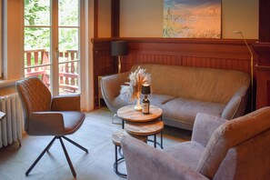 Televisor i llar de foc