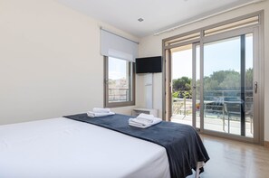 Apartment | 3 bedrooms, iron/ironing board - Beautiful House in Can Picafort (Santa Margalida)