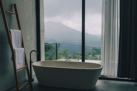 Vista desde la habitación. Kudo by Desa Oculus